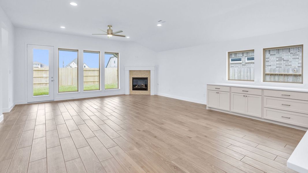 Spacious, unfurnished interior of a new home in The Grand Prairie, Hockley (Image 15). Spacious, unfurnished interior of a new home in The Grand Prairie, Hockley (Image 15).