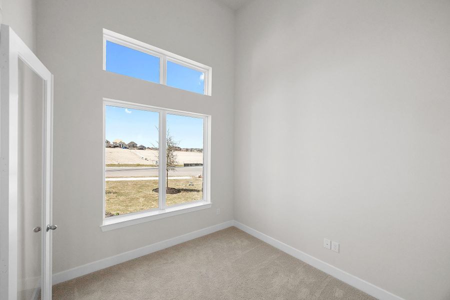 Spacious, unfurnished interior of a new home in Lariat, Liberty Hill (Image 26).