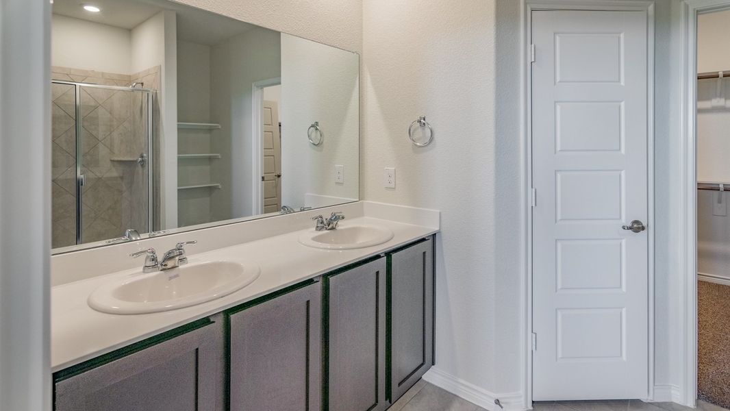 Representative furnished interior of a home built from the Daventry by D.R. Horton in Woodcreek, Fate (Image 3).