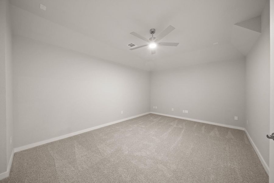 Spacious, unfurnished interior of a new home in Morton Creek Ranch, Katy (Image 14).