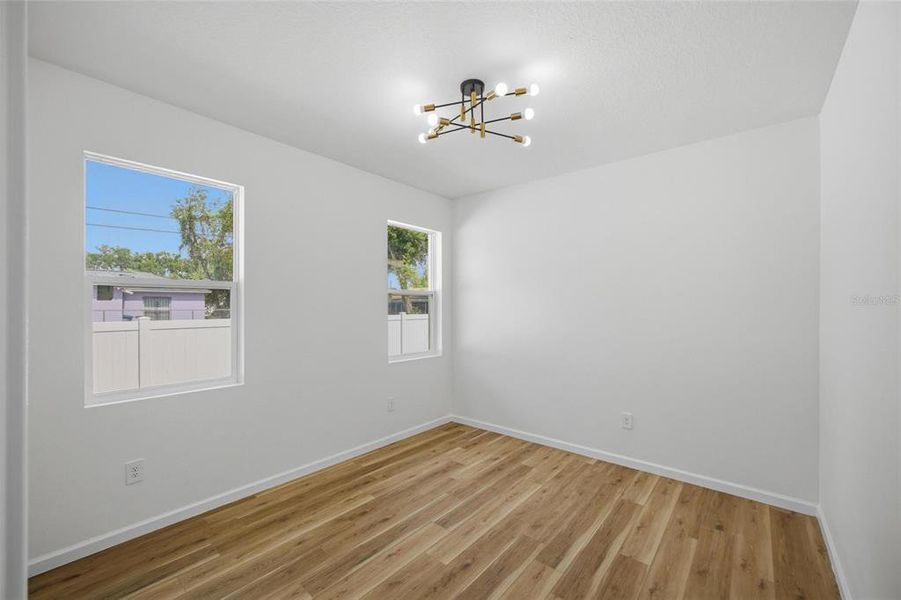 Spacious, unfurnished interior of a new home in , Tampa (Image 24).