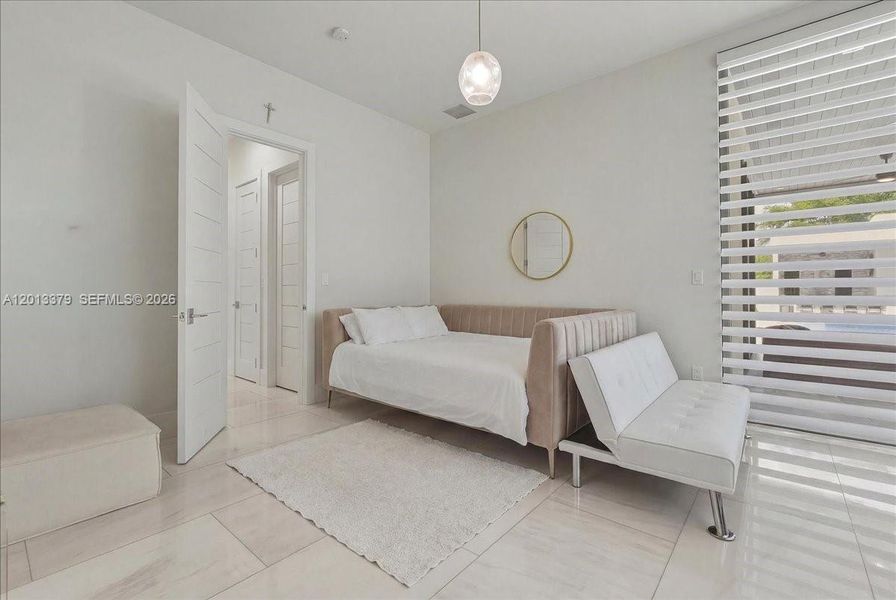 Furnished interior view inside a new home in , Pinecrest (Image 13).