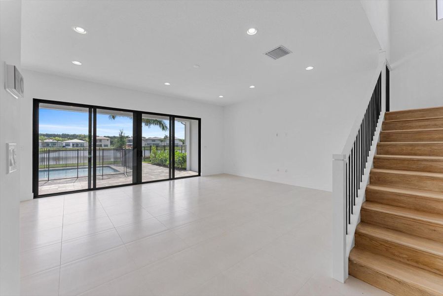 Spacious, unfurnished interior of a new home in , Boca Raton (Image 47). Spacious, unfurnished interior of a new home in , Boca Raton (Image 47).