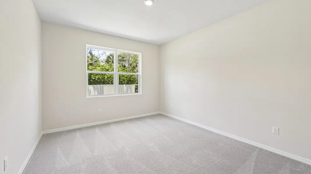 Representative unfurnished interior of a home built from the Torino by D.R. Horton in Legacy Preserve, Parrish (Image 34).
