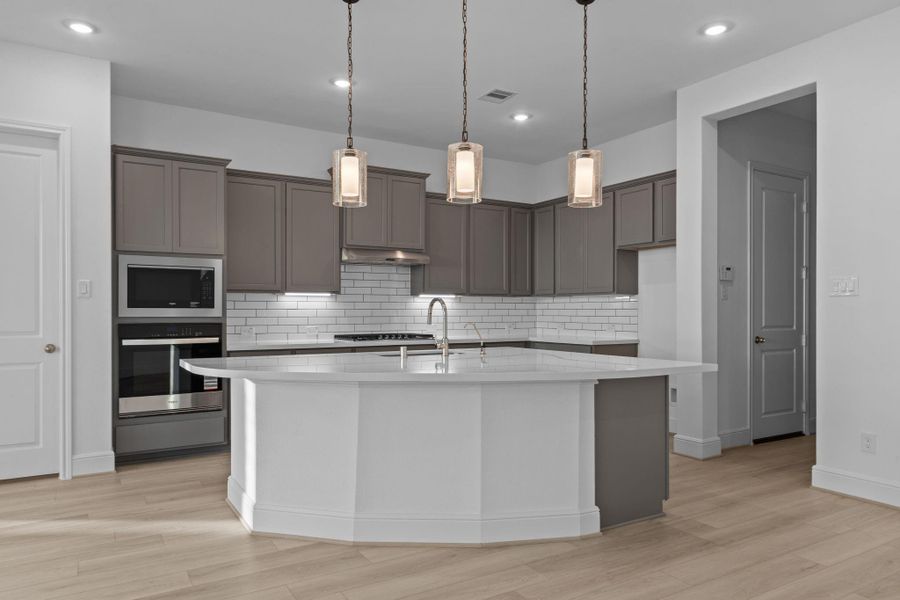 Furnished interior view inside a new home in Coastal Point, League City (Image 6). Furnished interior view inside a new home in Coastal Point, League City (Image 6).