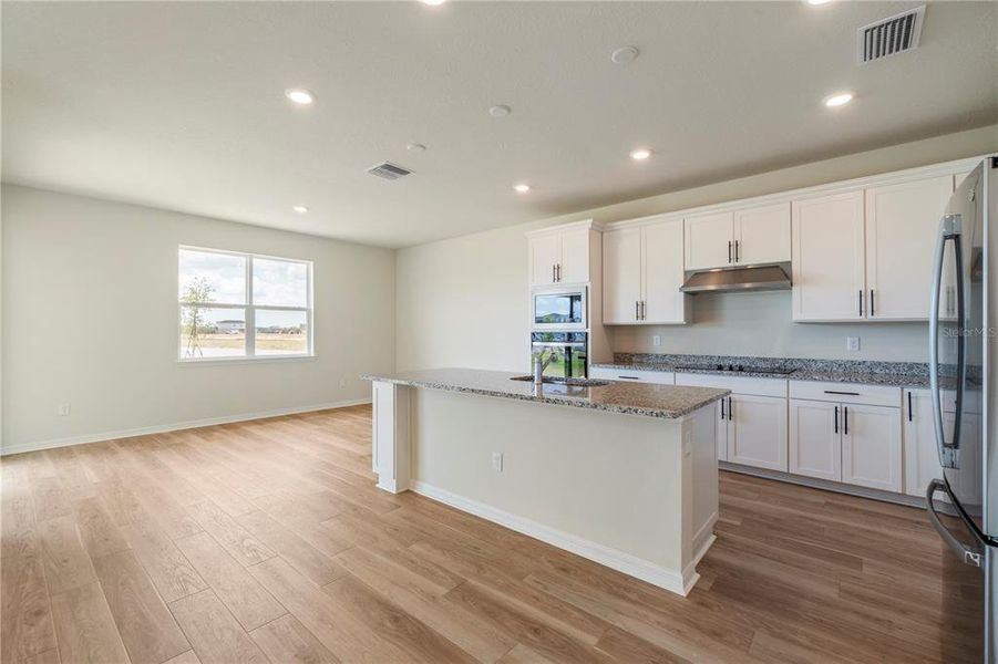 Furnished interior view inside a new home in , Orlando (Image 17).