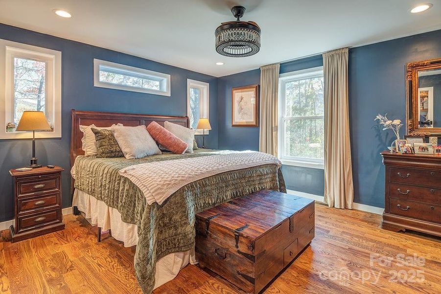 Furnished interior view inside a new home in , Fairview (Image 9).