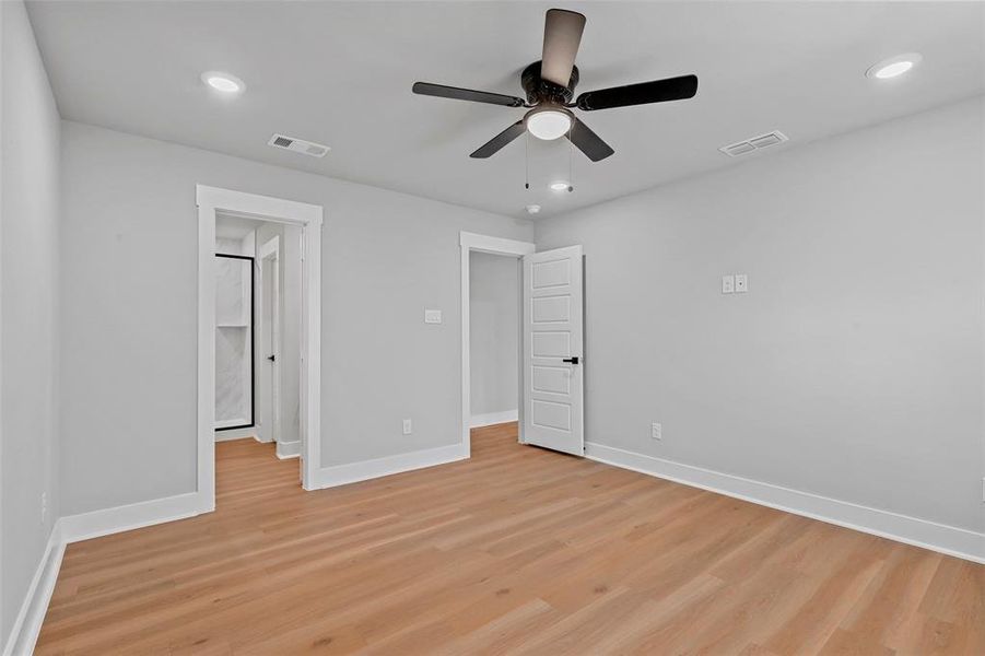 Spacious, unfurnished interior of a new home in , Tolar (Image 26). Spacious, unfurnished interior of a new home in , Tolar (Image 26).