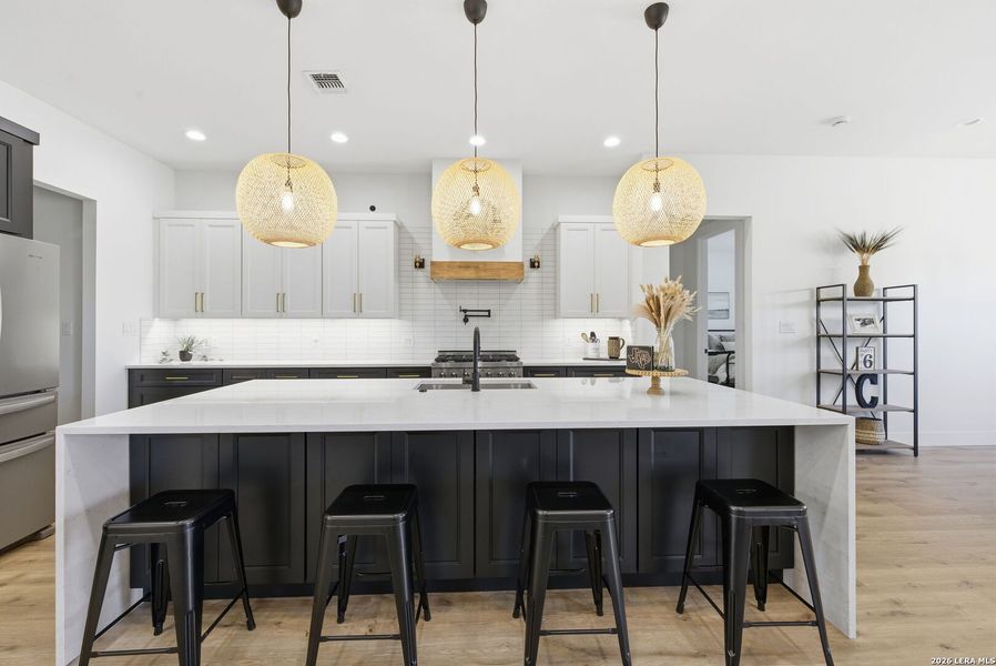 Furnished interior view inside a new home in , Bandera (Image 58).