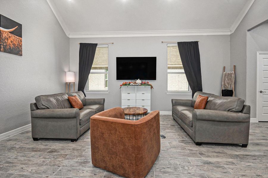 Furnished interior view inside a new home in , Anahuac (Image 30).