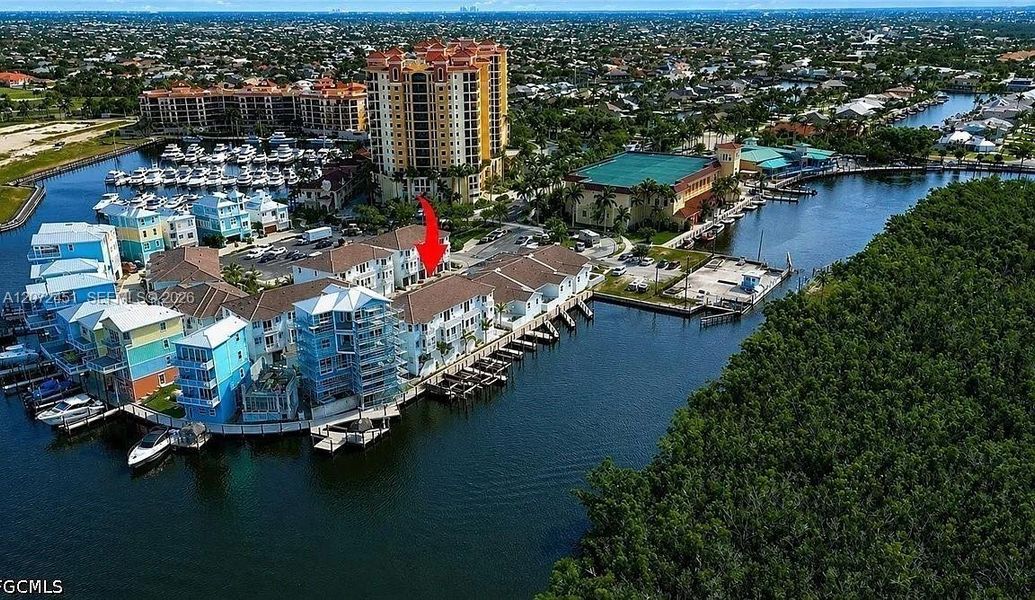 Condo located in Cape Coral, FL showcasing its design and architecture (Image 2). Condo located in Cape Coral, FL showcasing its design and architecture (Image 2).