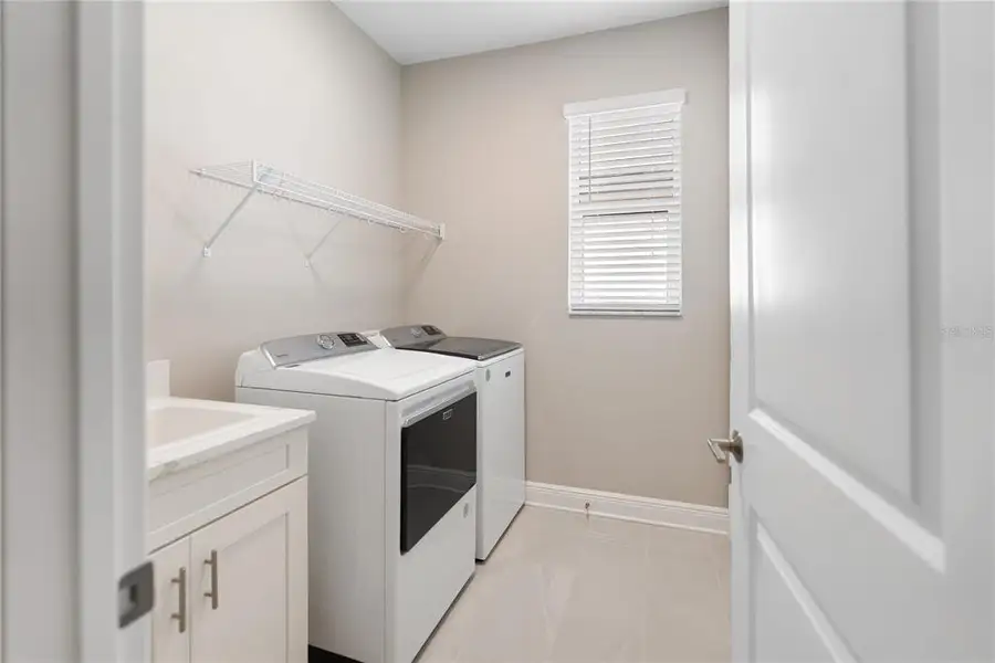 Furnished interior view inside a new home in , Bradenton (Image 6).