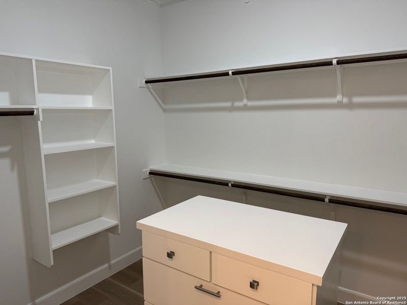 Image 8 of a home in .