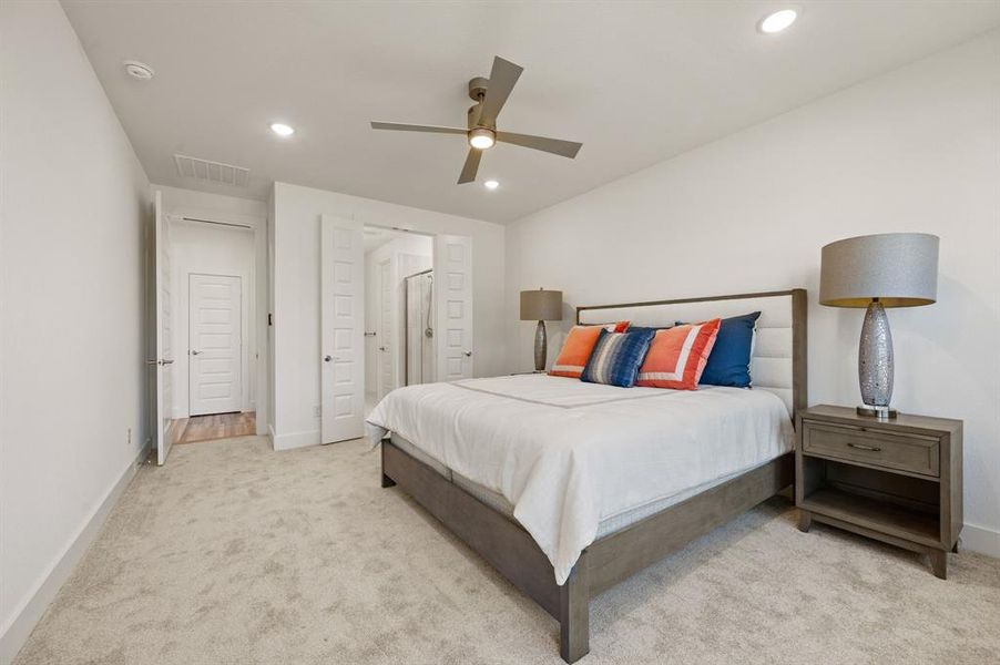 Furnished interior view inside a new home in The Resort on Eagle Mt. Lake, Fort Worth (Image 20).