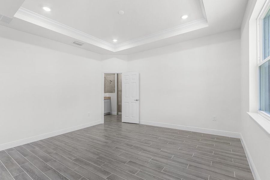 Spacious, unfurnished interior of a new home in Cape Coral, Cape Coral (Image 19). Spacious, unfurnished interior of a new home in Cape Coral, Cape Coral (Image 19).