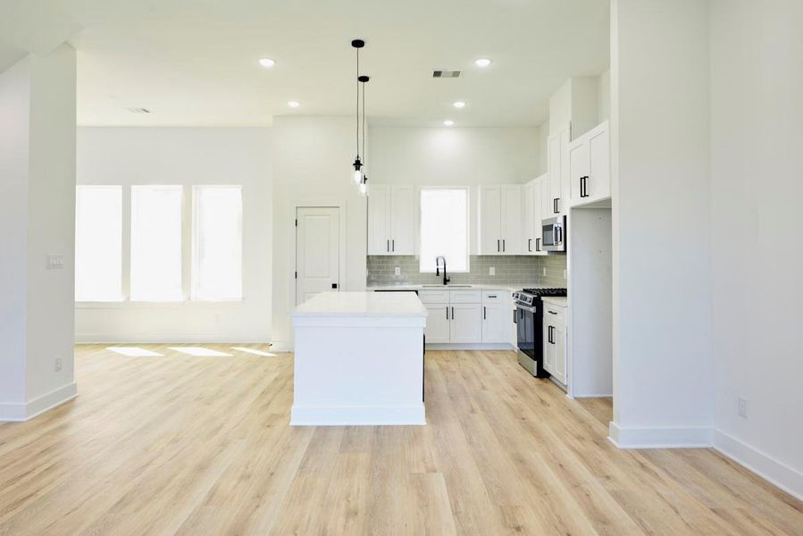 Spacious, unfurnished interior of a new home in , Houston (Image 17). Spacious, unfurnished interior of a new home in , Houston (Image 17).