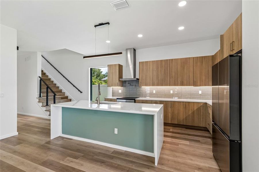 Furnished interior view inside a new home in , Tampa (Image 8).