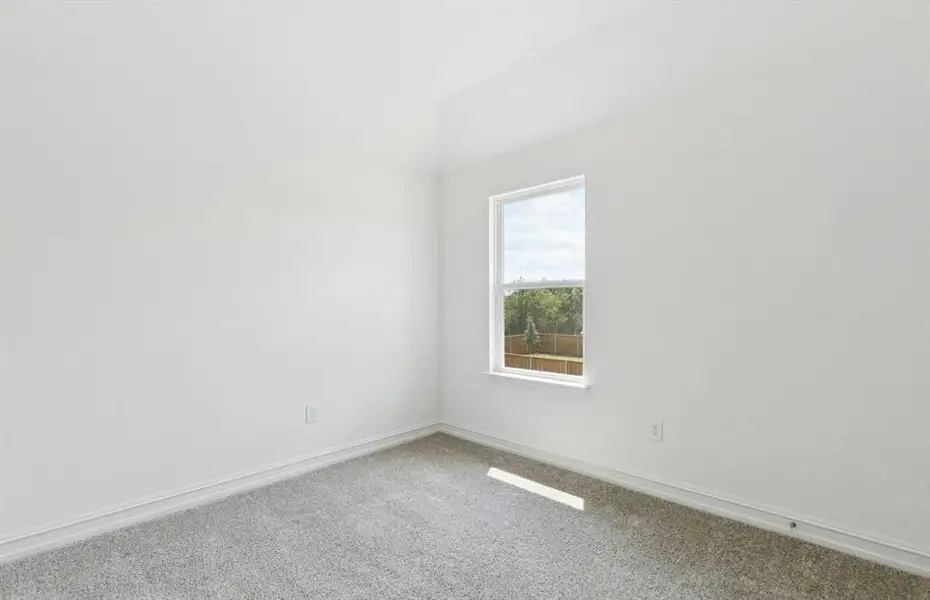 Spacious secondary bedroom Spacious secondary bedroom