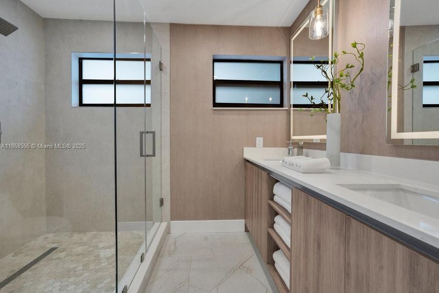 Furnished interior view inside a new home in , Fort Lauderdale (Image 7). Furnished interior view inside a new home in , Fort Lauderdale (Image 7).