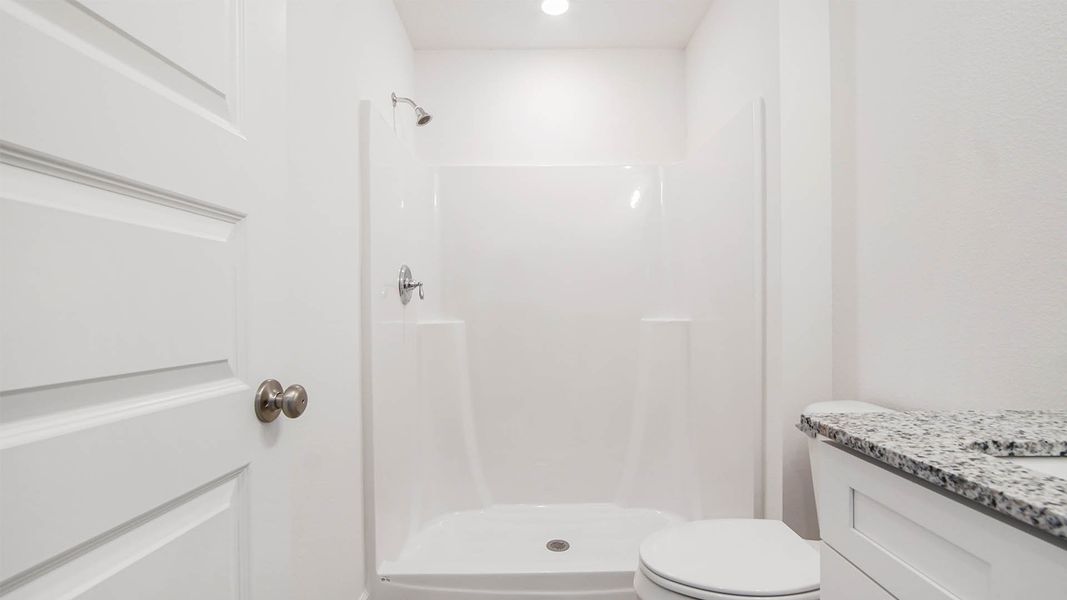 Representative furnished interior of a home built from the Robie by D.R. Horton in Riverwalk, Freeport (Image 12).