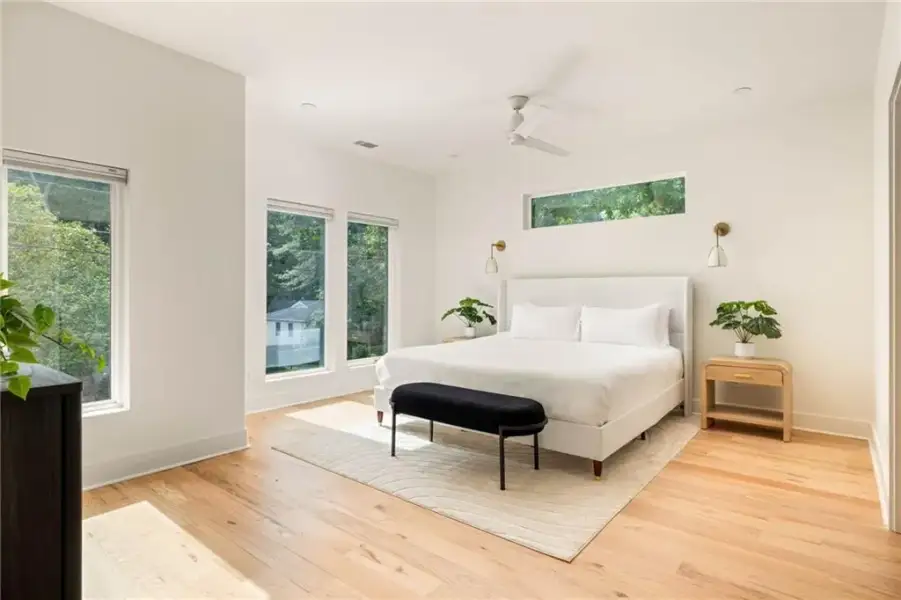 Furnished interior view inside a new home in , Atlanta (Image 15).