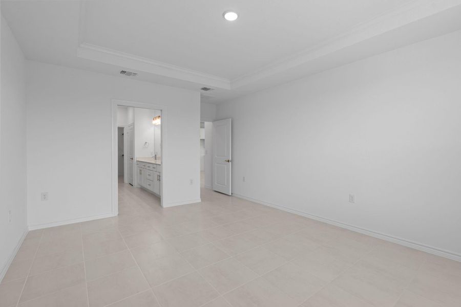 Spacious, unfurnished interior of a new home in Del Webb Fulshear, Fulshear (Image 11). Spacious, unfurnished interior of a new home in Del Webb Fulshear, Fulshear (Image 11).