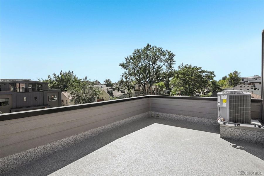 Image 40 of a home in .