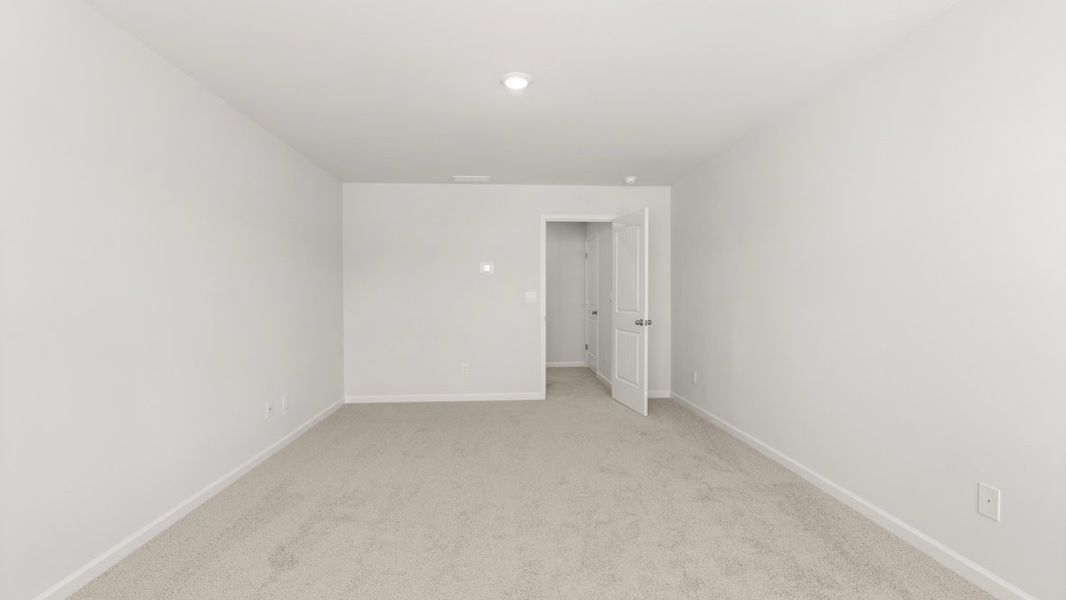 Spacious, unfurnished interior of a new home in Carlton, Douglasville (Image 22).