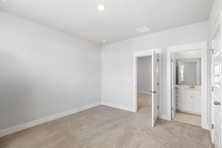 Spacious, unfurnished interior of a new home in Carnes Crossroads, Summerville (Image 24). Spacious, unfurnished interior of a new home in Carnes Crossroads, Summerville (Image 24).