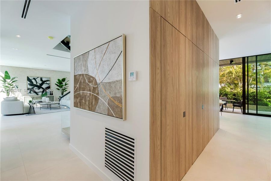 Image 50 of a home in .