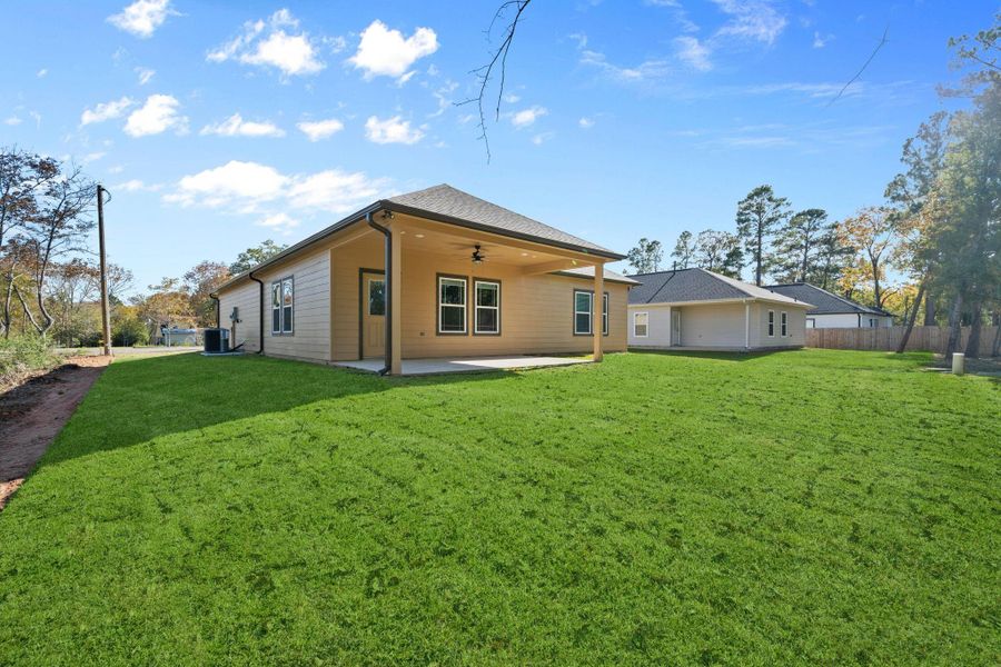 Exterior details and patio area of a home in , Livingston (Image 17).