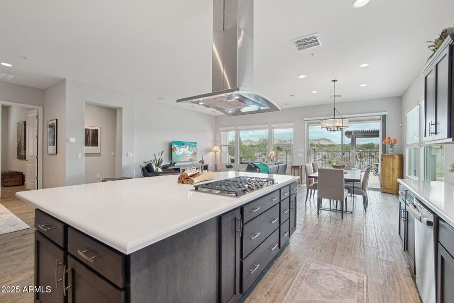 13-web-or-mls-W Montansoro Ln-S2708-011 13-web-or-mls-W Montansoro Ln-S2708-011