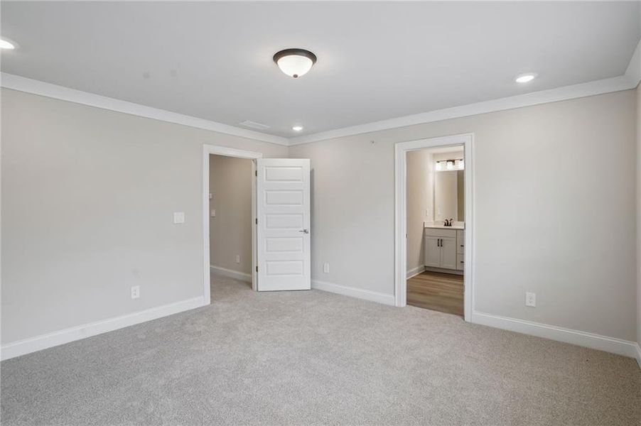 Spacious, unfurnished interior of a new home in Hemingway - Highland Series, Cumming (Image 28). Spacious, unfurnished interior of a new home in Hemingway - Highland Series, Cumming (Image 28).