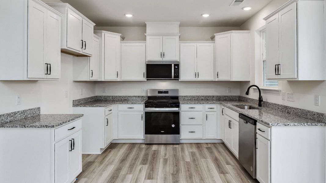 Furnished interior view inside a new home in Sidney Creek Single Family, Zebulon (Image 7).