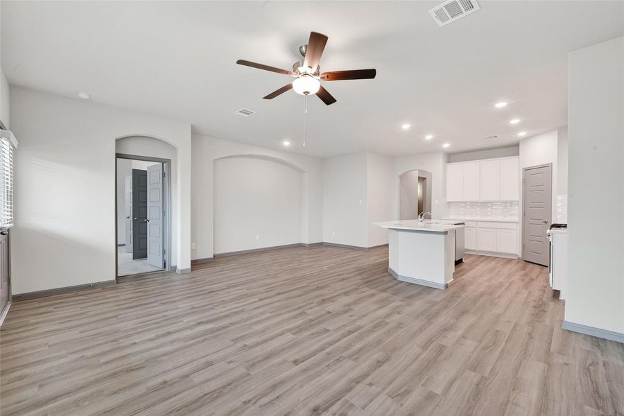 Spacious, unfurnished interior of a new home in Grand Magnolia, Magnolia (Image 21). Spacious, unfurnished interior of a new home in Grand Magnolia, Magnolia (Image 21).