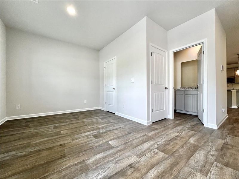 Spacious, unfurnished interior of a new home in River Walk Farm, Covington (Image 22).