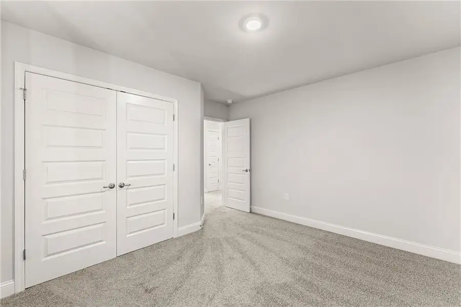 Spacious, unfurnished interior of a new home in Magnolia Villas, Cornelia (Image 23).