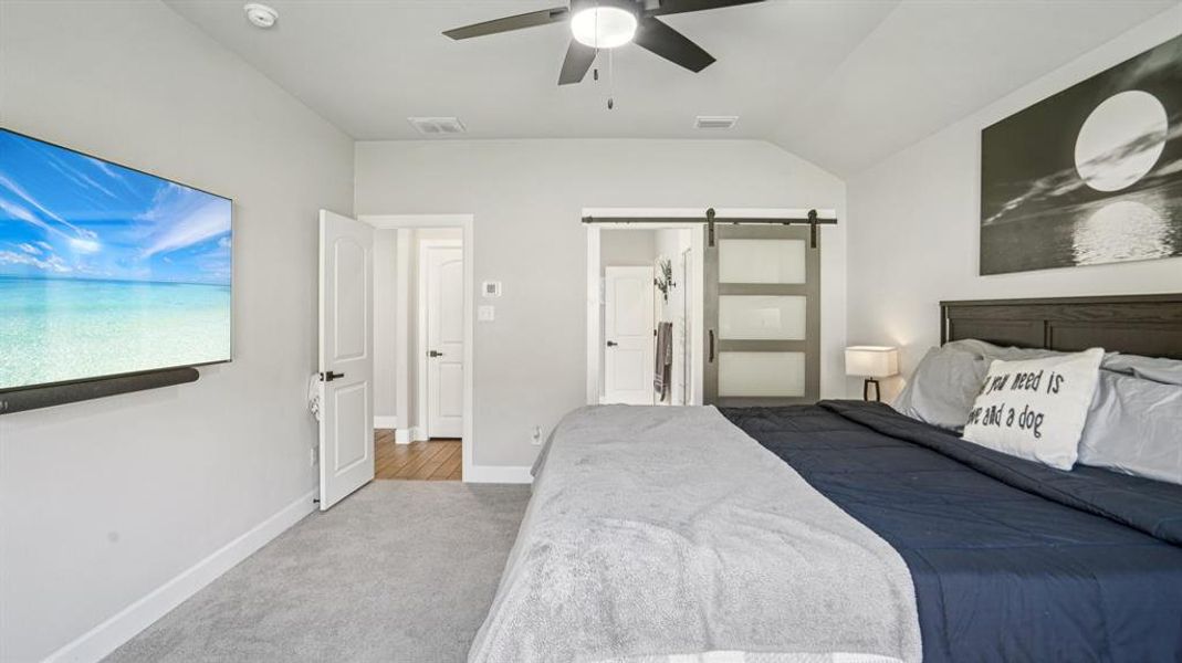 Image 39 of a home in Sycamore Cove.