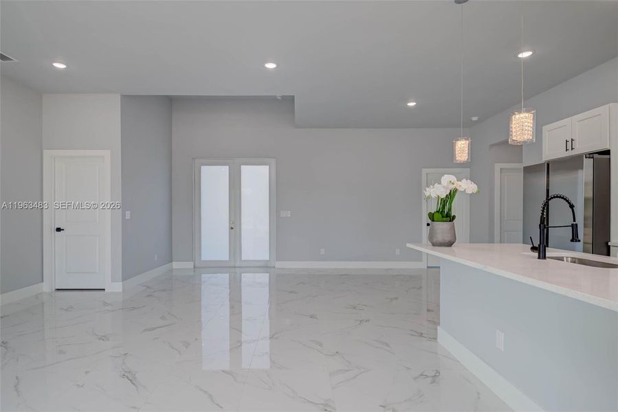 Spacious, unfurnished interior of a new home in , Lehigh Acres (Image 15).