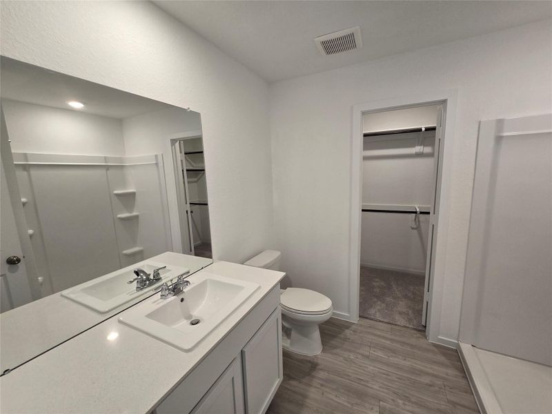 *Not actual home, pictures representative of same floor plan*