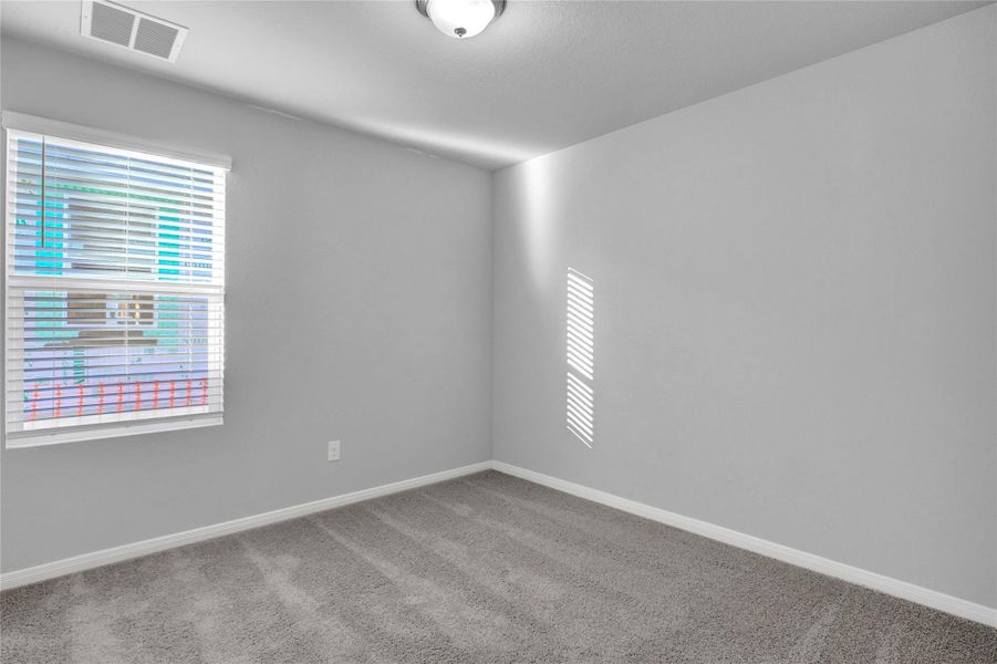 Spacious, unfurnished interior of a new home in Southgrove, Kyle (Image 11).
