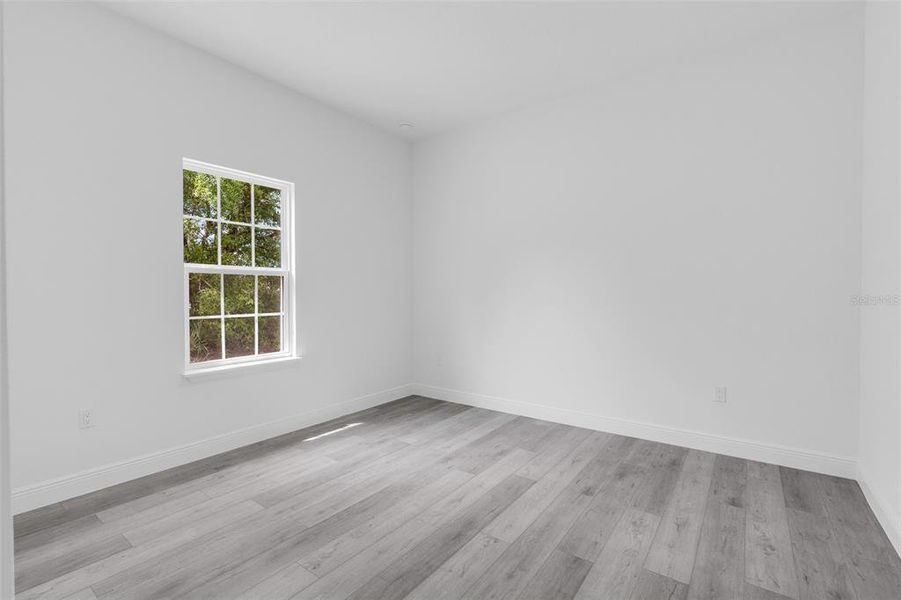 Spacious, unfurnished interior of a new home in , Ocala (Image 22).