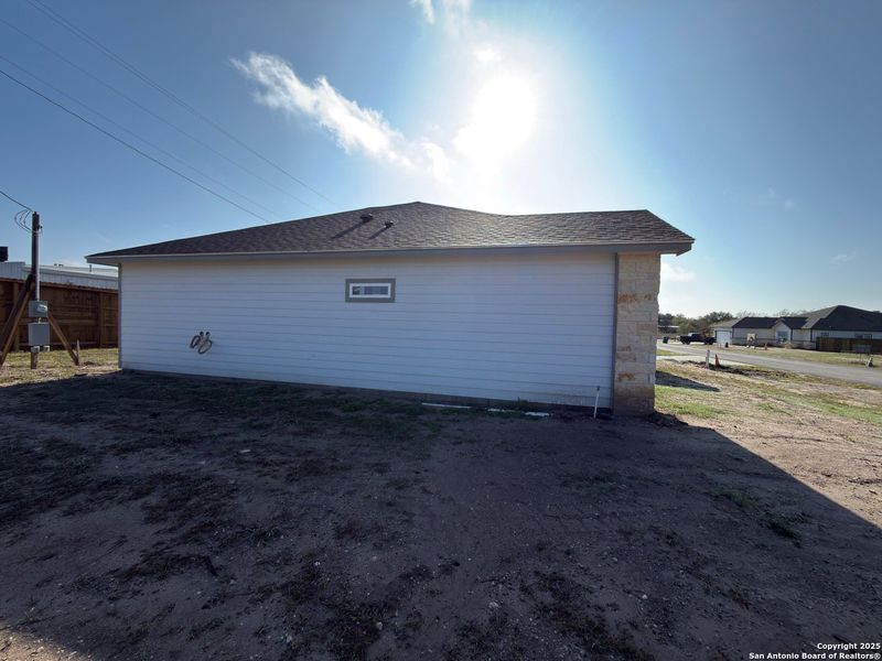 Exterior details and patio area of a home in , Beeville (Image 4).