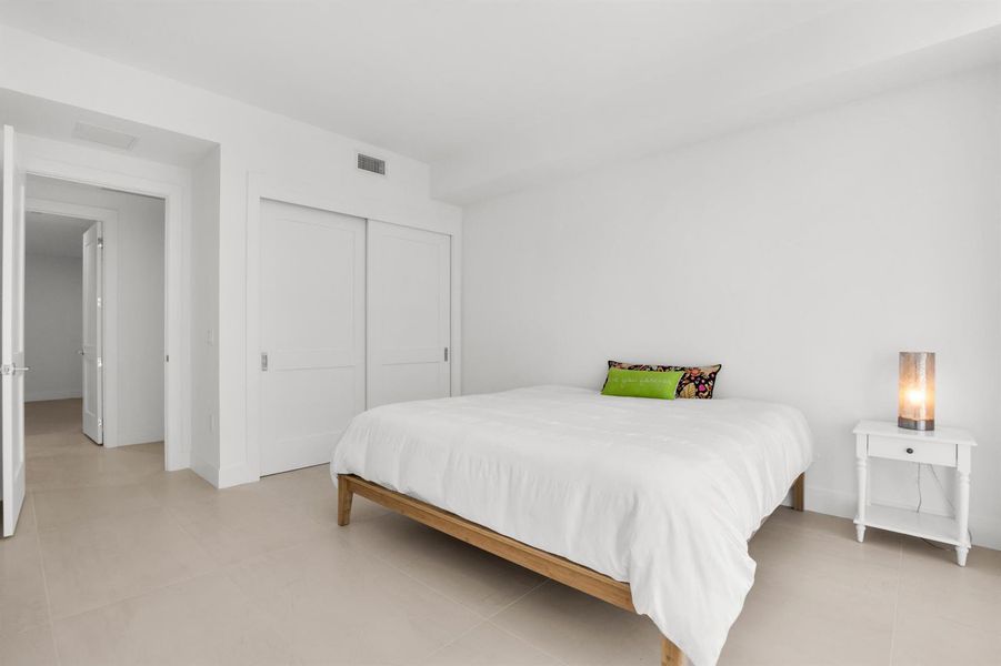 151 N Seabreeze Blvd unit 504-37 151 N Seabreeze Blvd unit 504-37