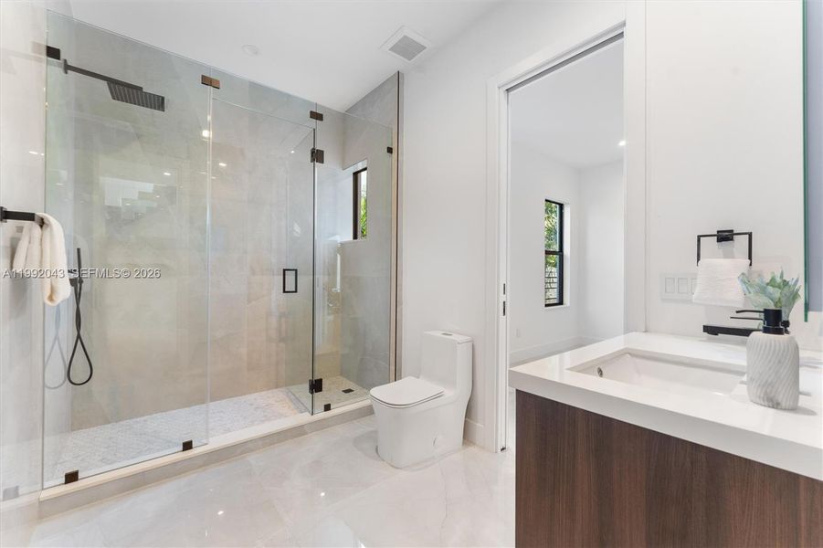 Furnished interior view inside a new home in , Fort Lauderdale (Image 7).