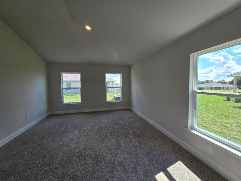 Spacious, unfurnished interior of a new home in Twisted Oaks, Beverly Hills (Image 17).