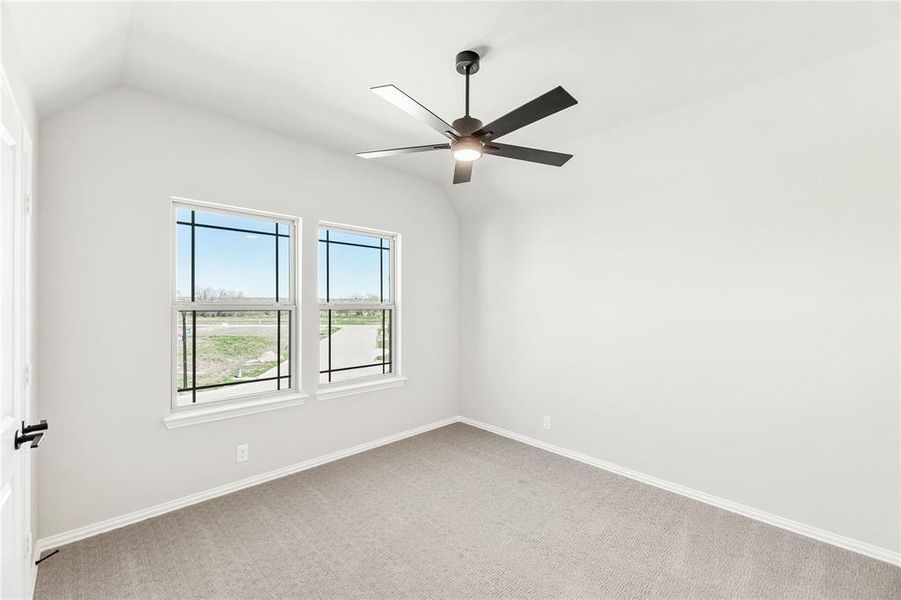 Spacious, unfurnished interior of a new home in The Oaks, Red Oak (Image 30).