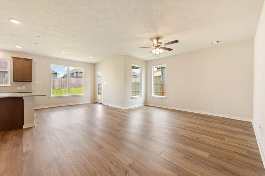 Spacious, unfurnished interior of a new home in , Brenham (Image 22). Spacious, unfurnished interior of a new home in , Brenham (Image 22).