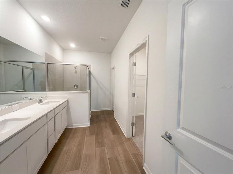 Furnished interior view inside a new home in Grand Park, Dunnellon (Image 10).