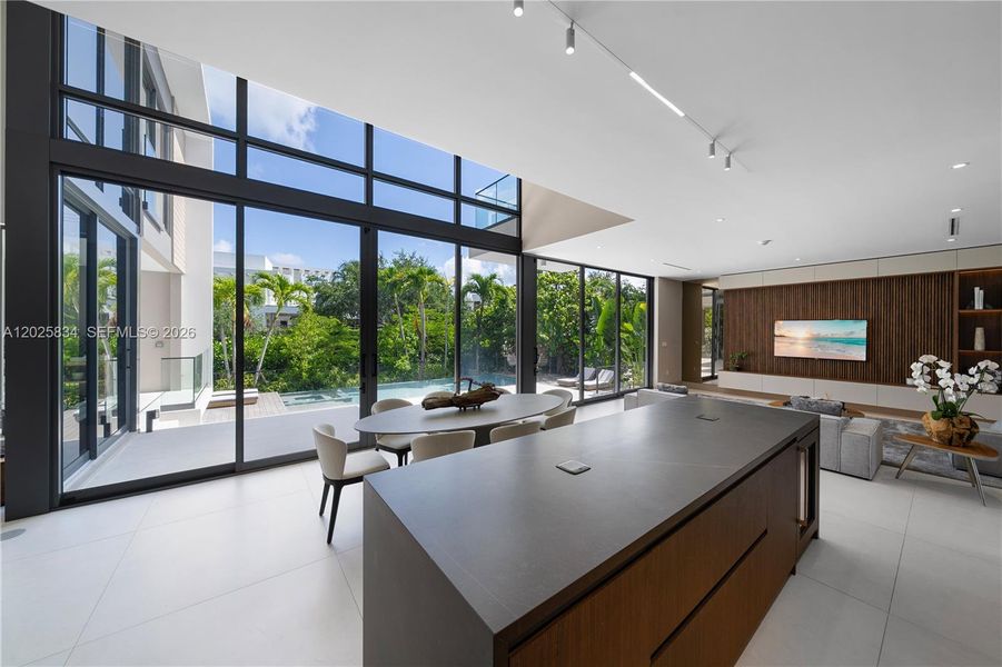 Community amenities in , Key Biscayne (Image 39).